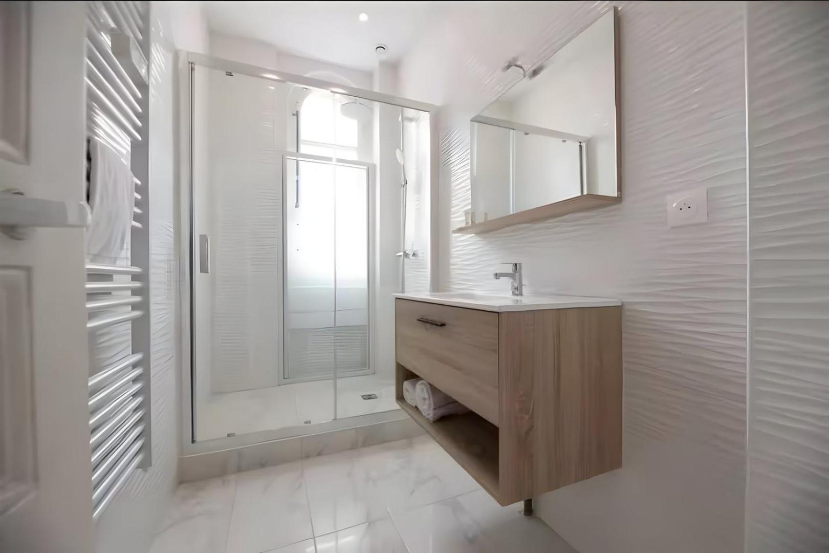 Tbs 324 - Superb With Eiffel Tower View Apartment